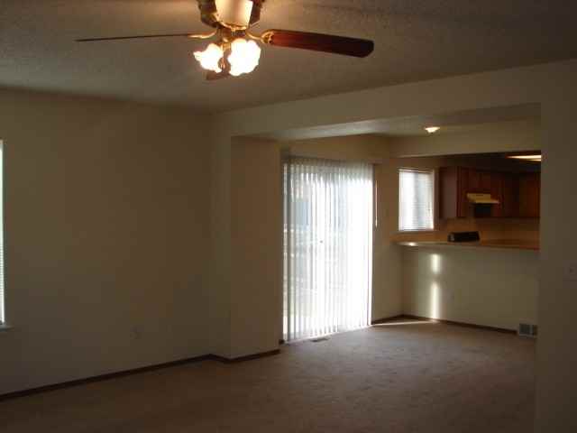 4954 Ardley Dr - Photo 4 of 11