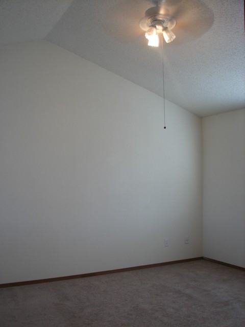 4954 Ardley Dr - Photo 7 of 11