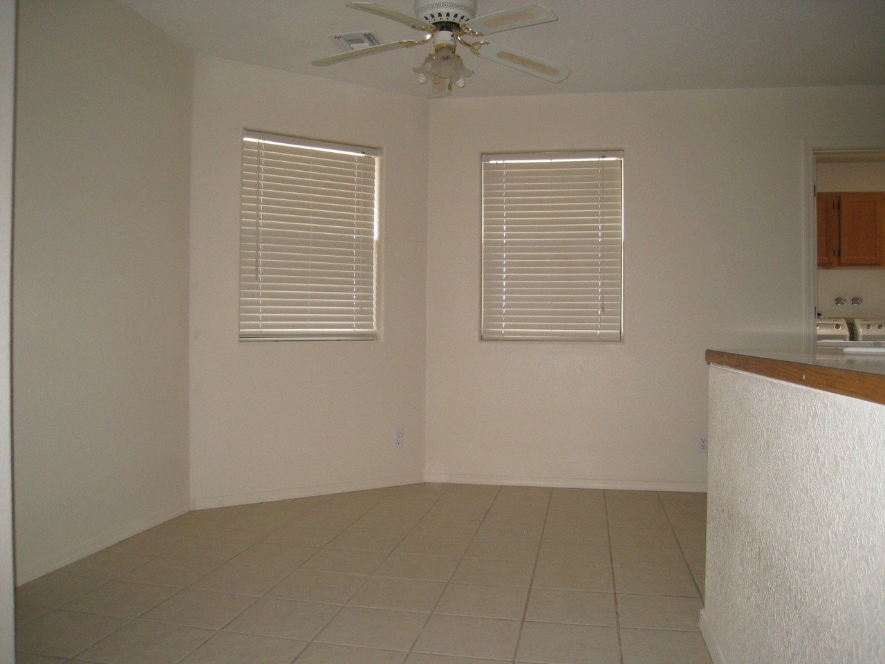 3100 Sombrero Dr - Photo 4 of 13