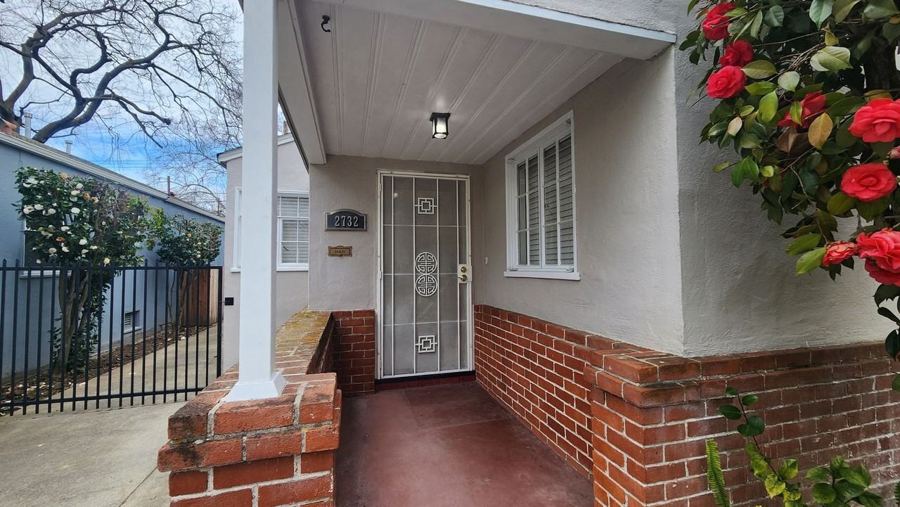 2732 16th St - Photo 2 of 43