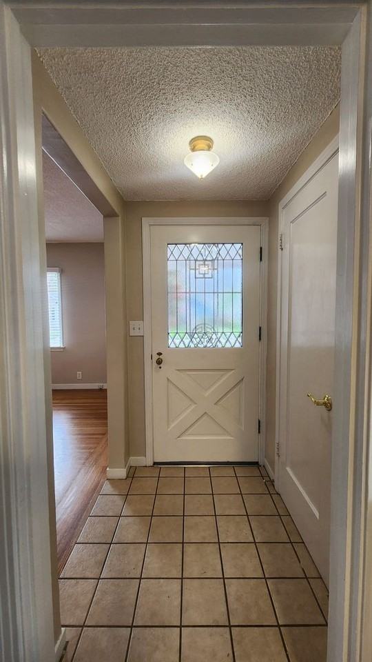 2732 16th St - Photo 3 of 43