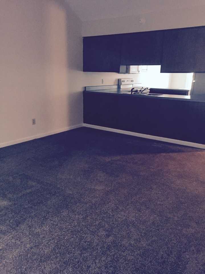 1334 Kurt Cir - Photo 3 of 10