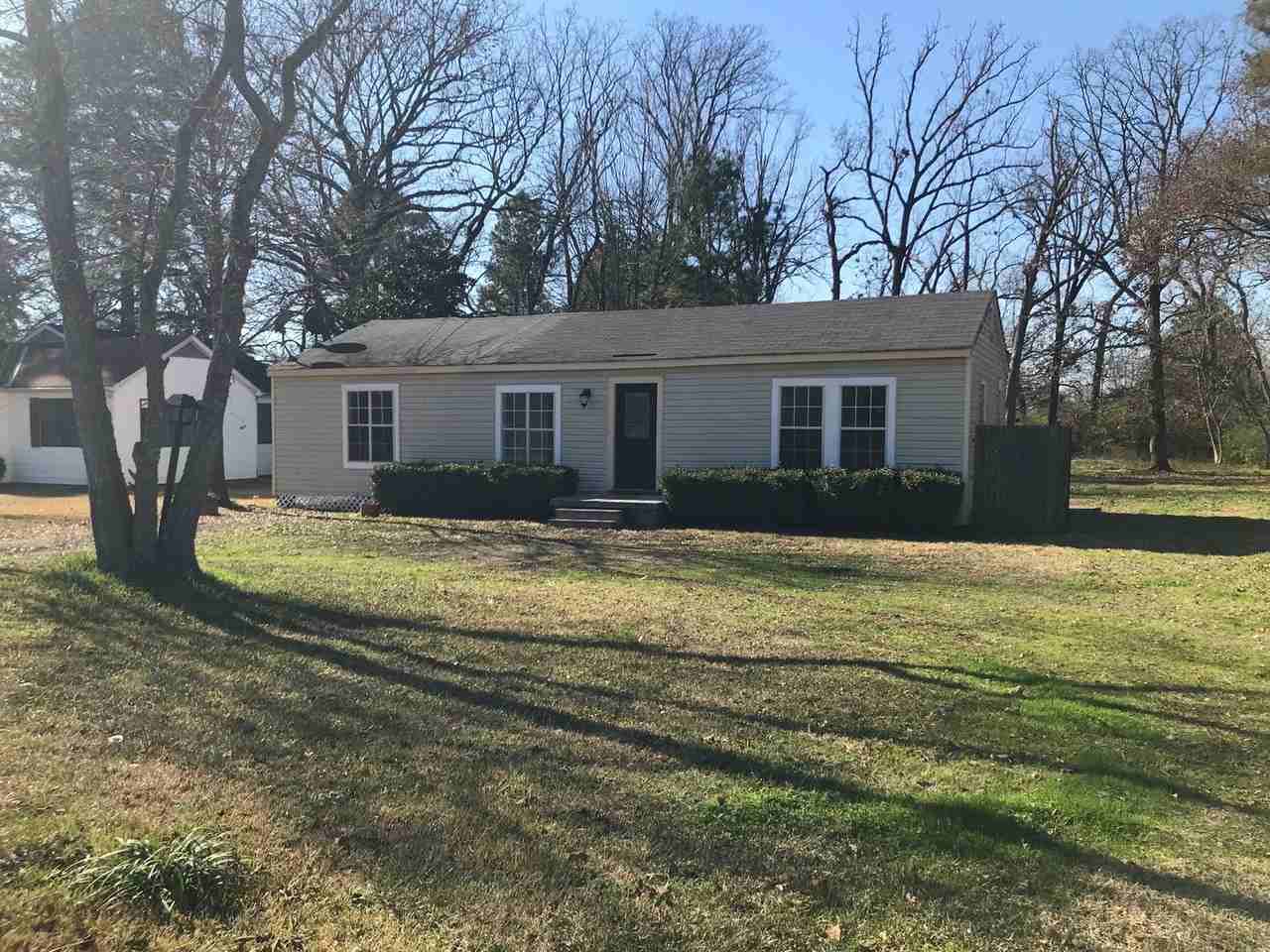 7310 Broadacres Rd - Photo 2 of 6