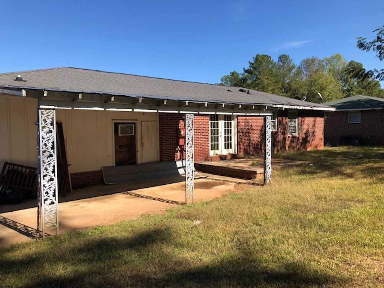 14 Woodlawn Dr - Photo 2 of 13