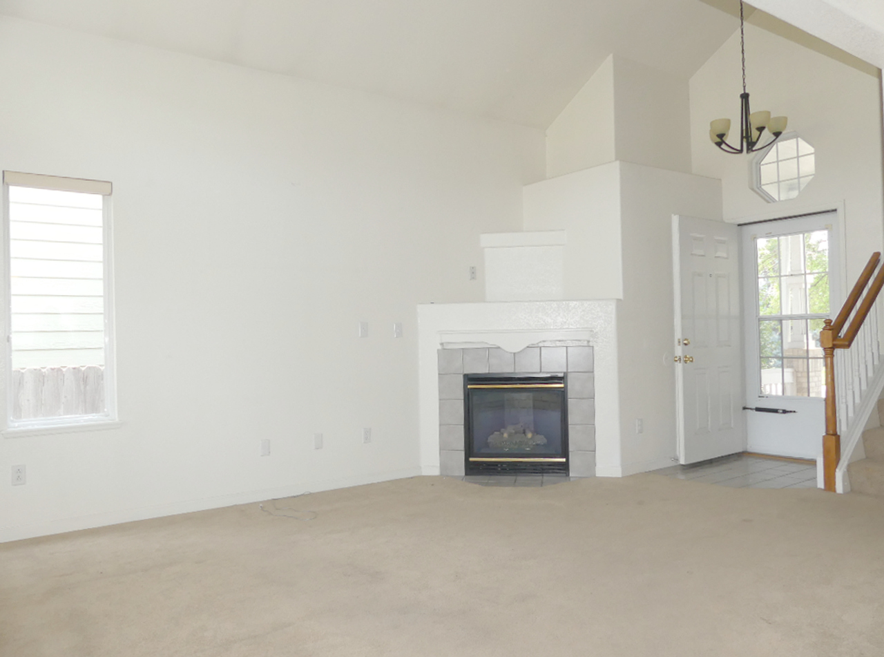 12328 Deerfield Way - Photo 3 of 25