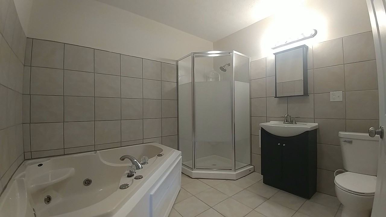 6635 Oakview North Dr - Photo 2 of 50