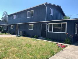 featured image of 702 Se 9th St