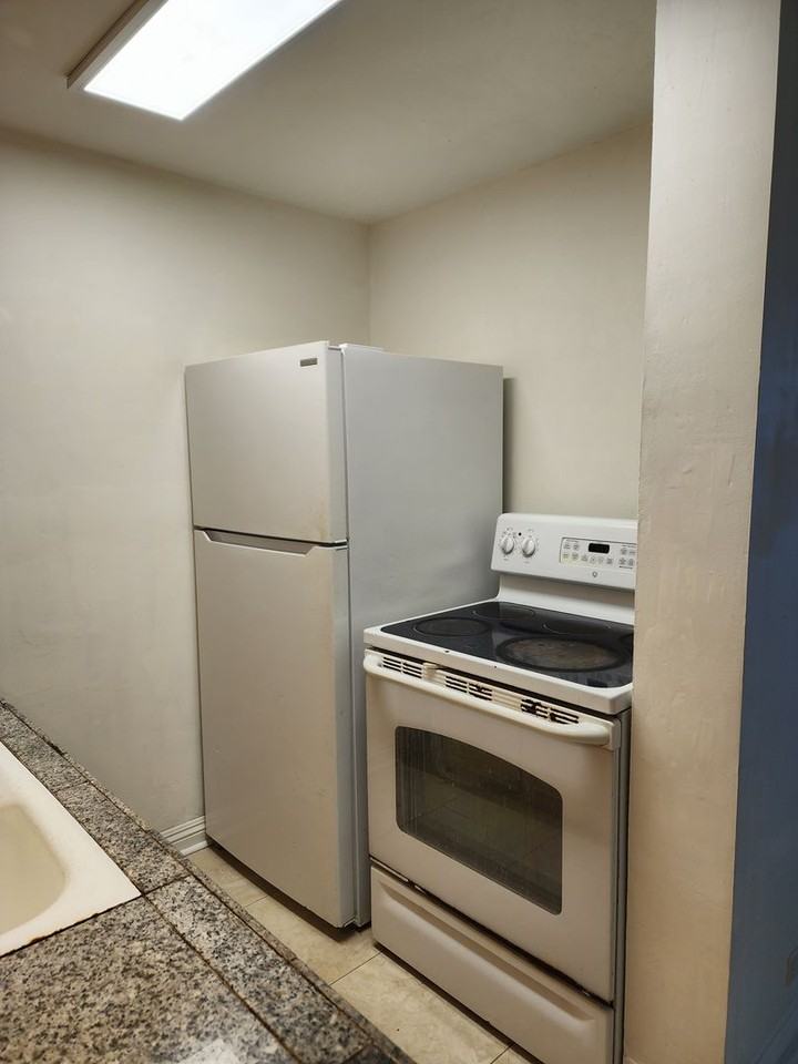 HAIKU HALE APARTMENTS - Photo 3 of 23