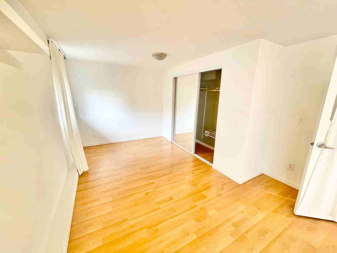 1866 36th Ave - Photo 4 of 27