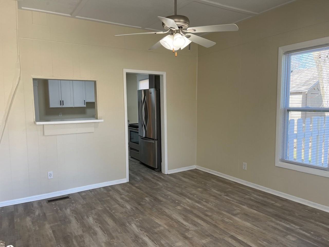 609 S Missouri Ave - Photo 3 of 15