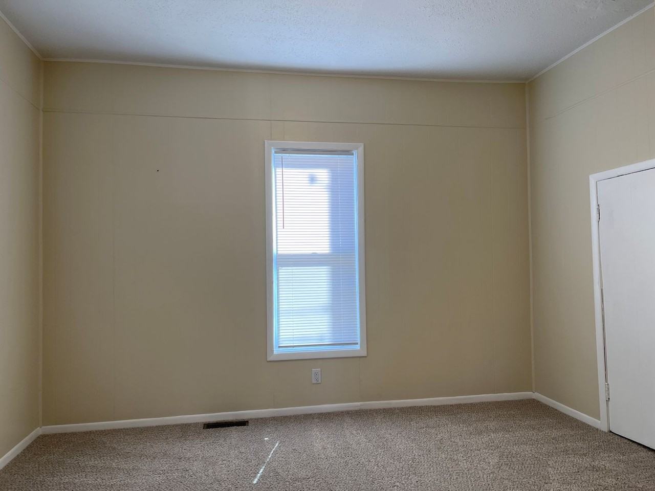 609 S Missouri Ave - Photo 4 of 15