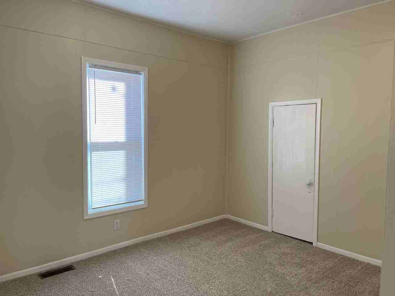 609 S Missouri Ave - Photo 5 of 15