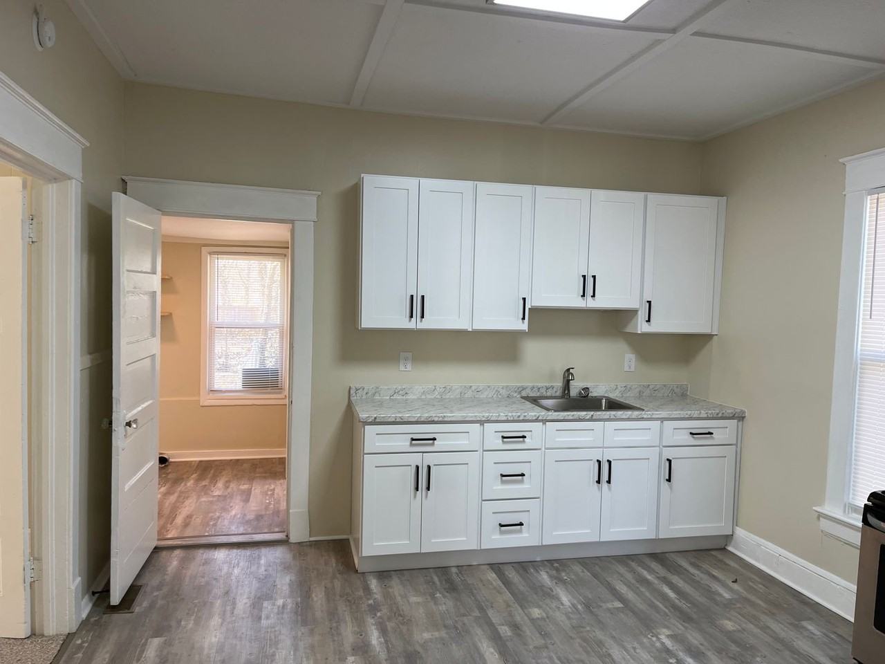 609 S Missouri Ave - Photo 6 of 15