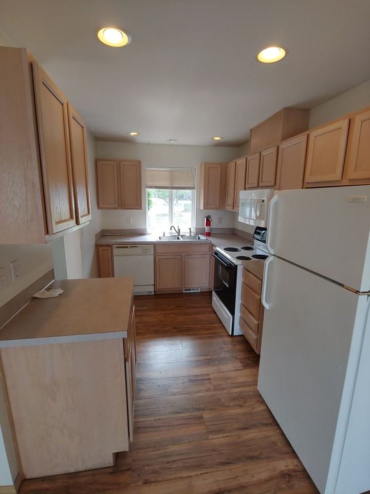 2515 Kentucky St - Photo 2 of 7