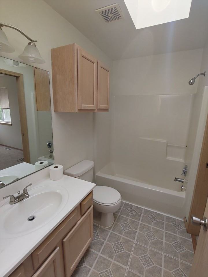 2515 Kentucky St - Photo 3 of 7
