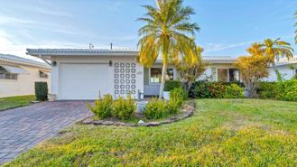 4157 96th Ter N - Photo 1 of 1