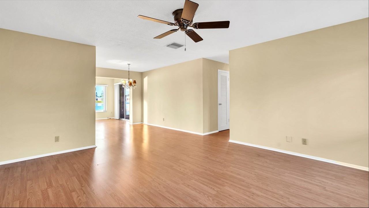 4157 96th Ter N - Photo 3 of 18