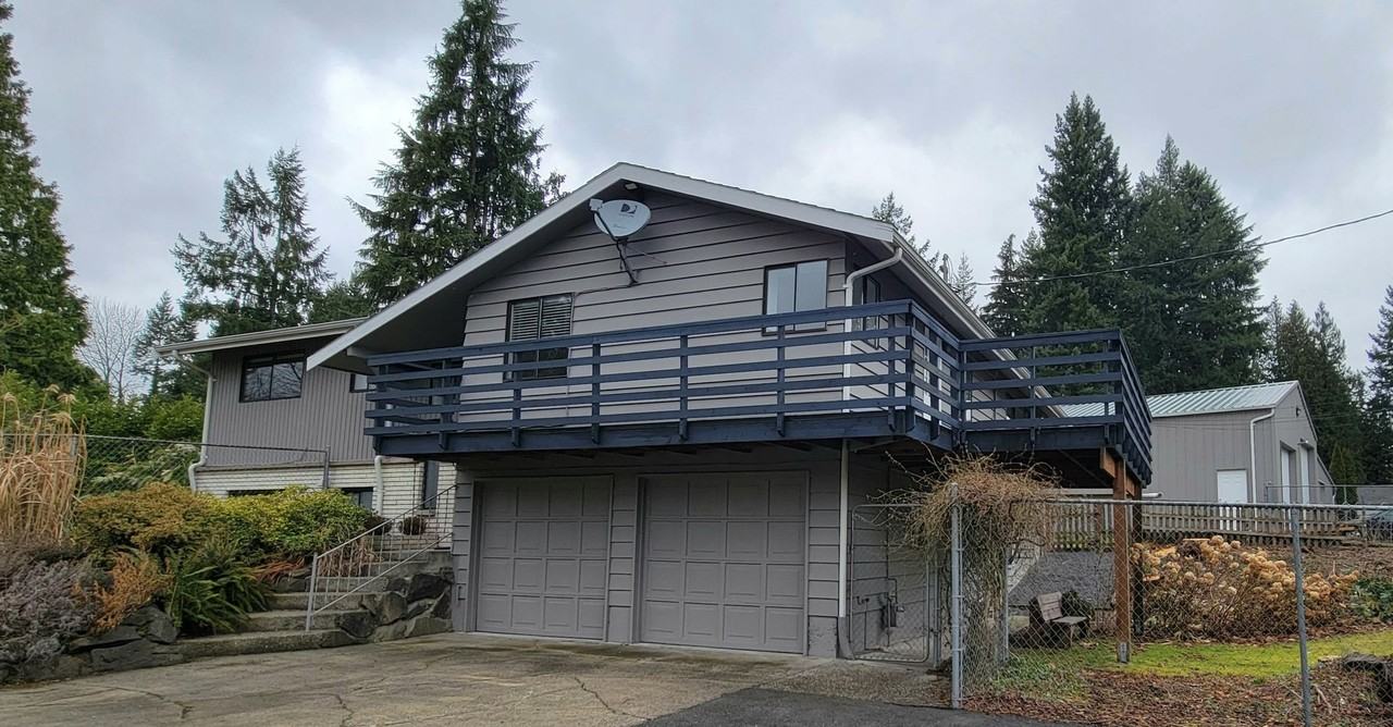 7507 Interurban Blvd - Photo 2 of 13