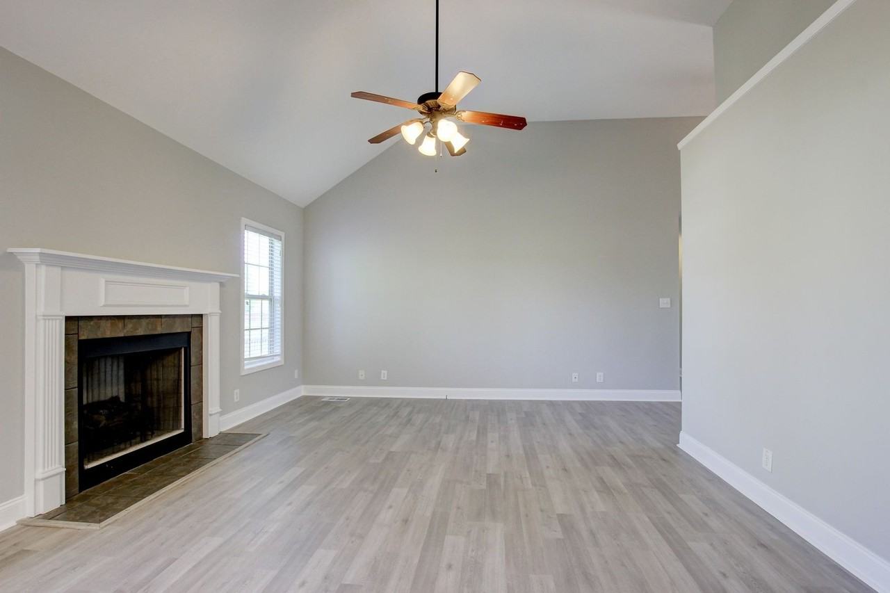 1384 Borrowdale Dr - Photo 2 of 46