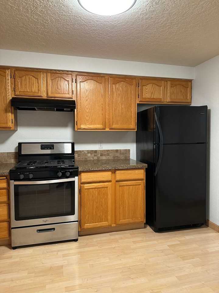 5231 Autumn Leaf Ct N - Photo 6 of 30