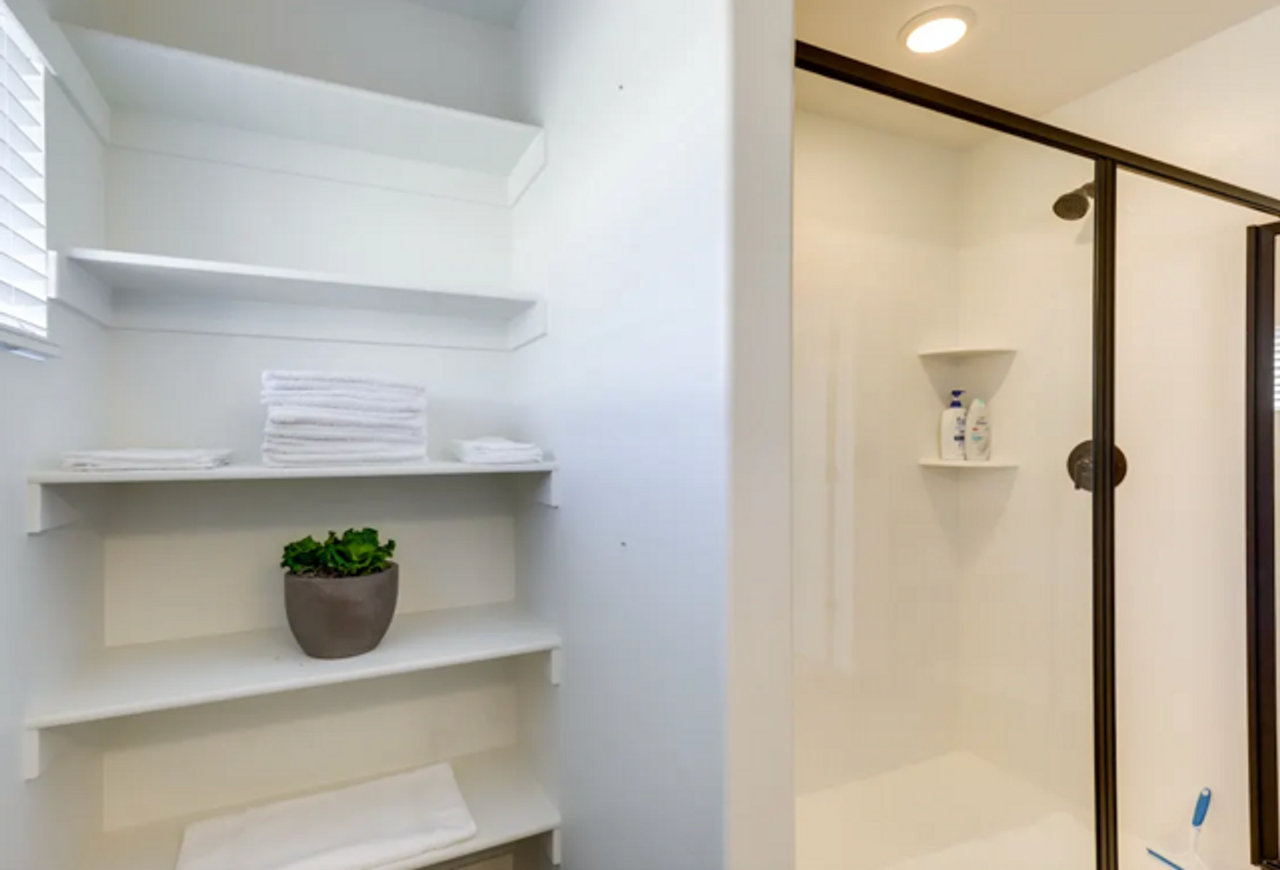 1038 W 570 S - Photo 3 of 22