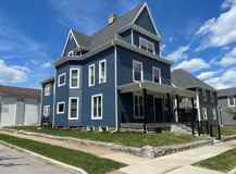 800 Brown - Photo 1 of 1