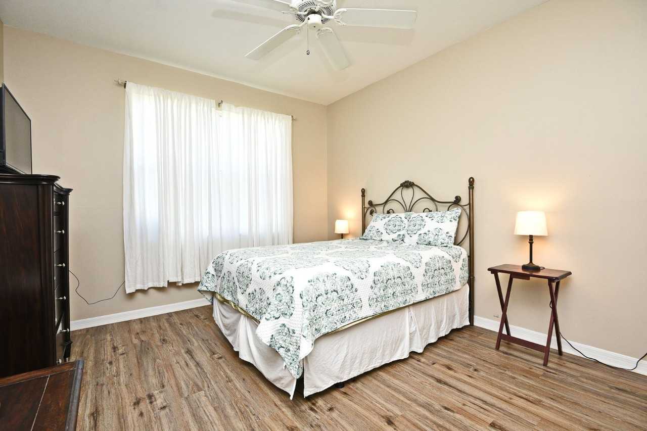 21821 Sw Chilla Ct - Photo 2 of 26