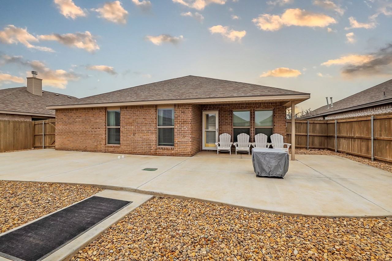 7717 Bellamy Dr - Photo 3 of 25