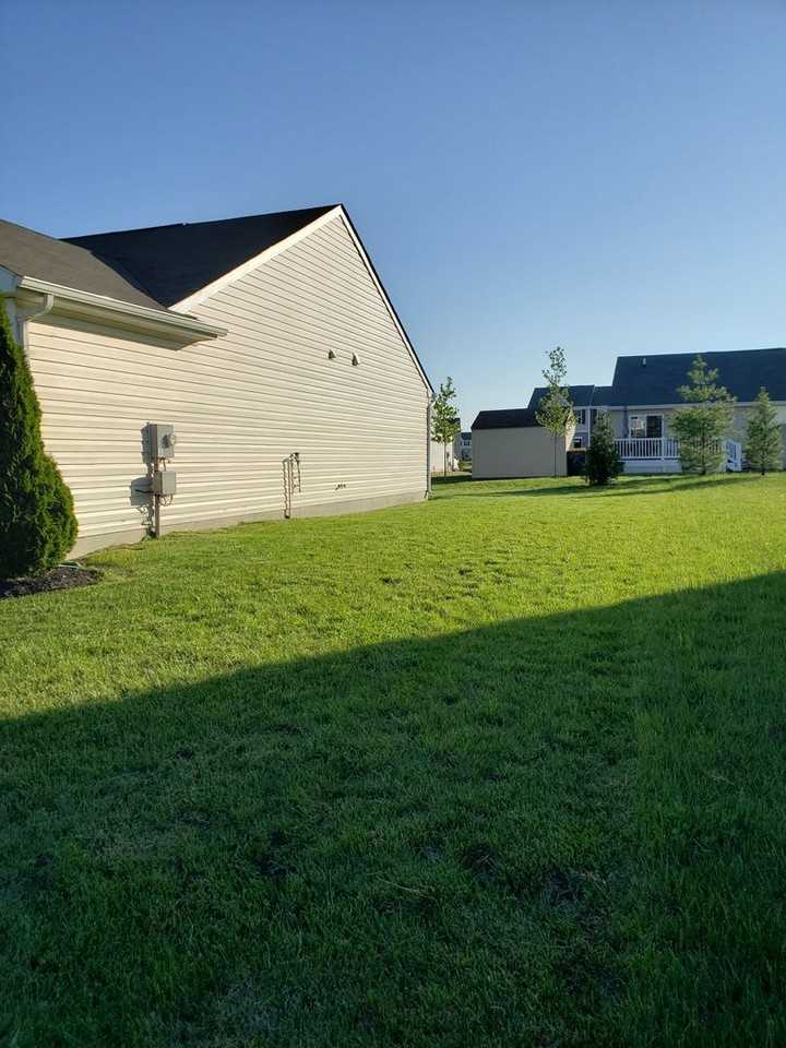 716 Marta Dr - Photo 3 of 5