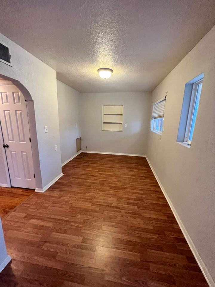 3805 Truman Ave - Photo 3 of 14