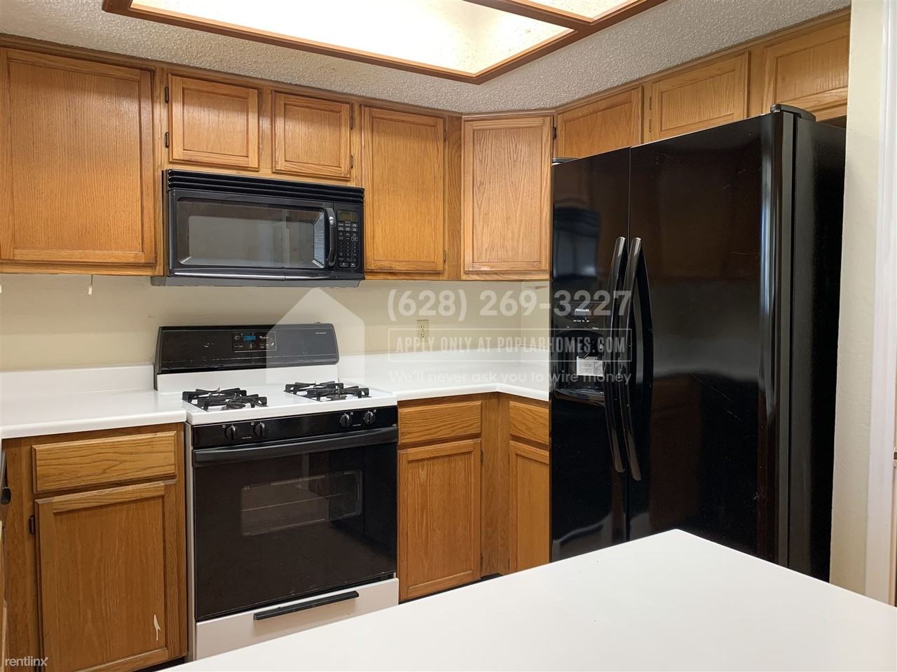 1815 Greenlawn Blvd - Photo 3 of 40