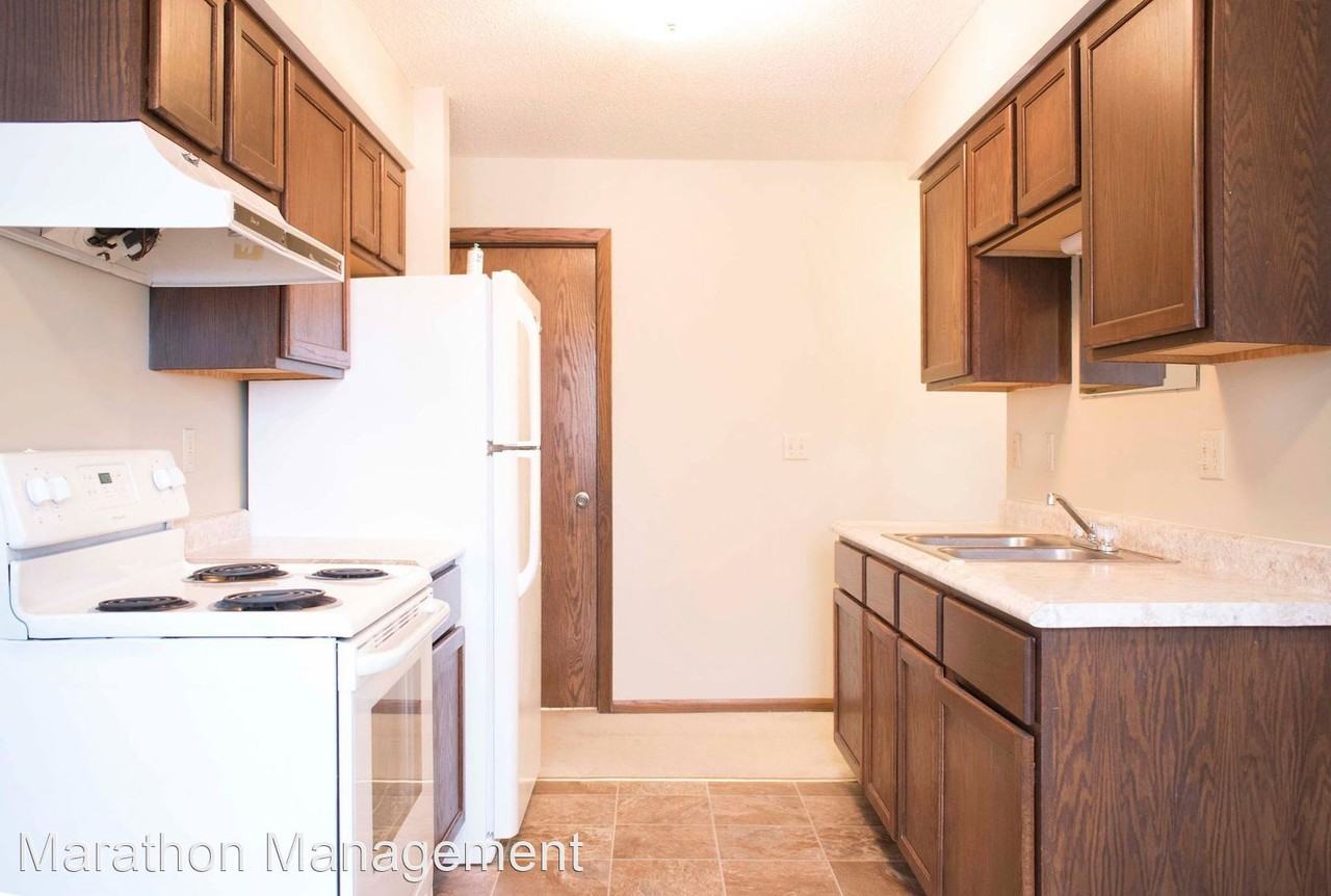 140 East Main Street - Photo 3 of 12