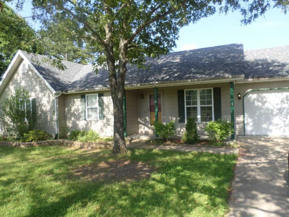 13930 Hickory Dr - Photo 2 of 34