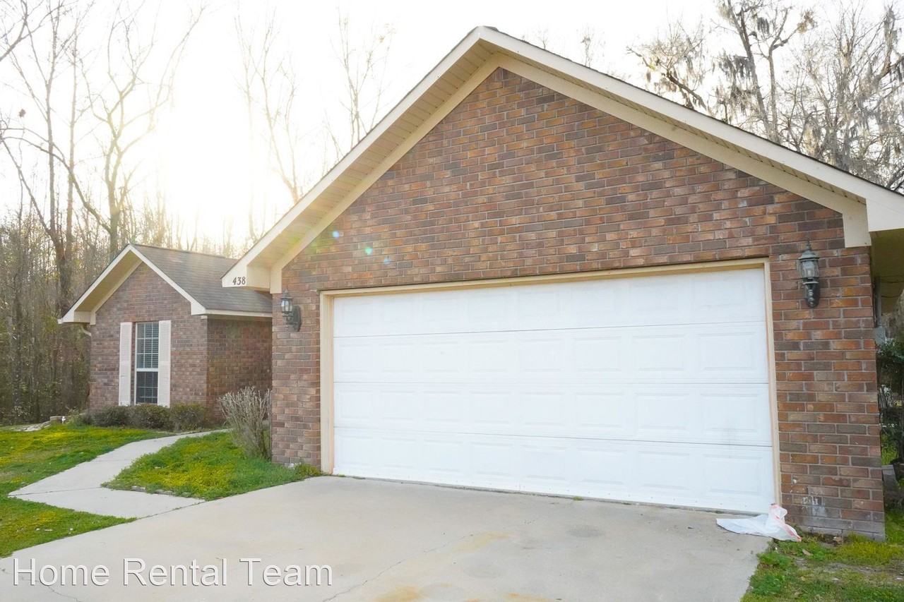 438 Edgewater Dr - Photo 3 of 5