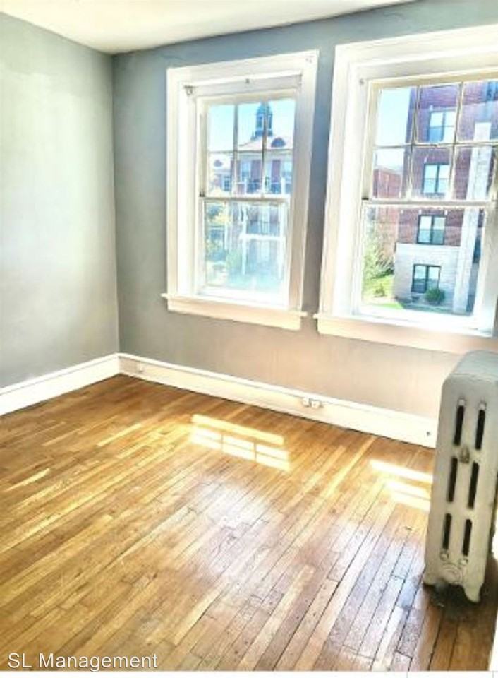 1140 West Grace St - Photo 2 of 24
