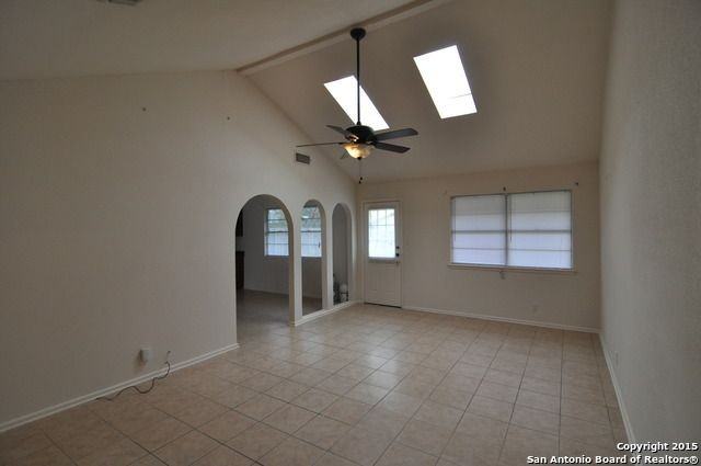 8323 Willow Creek St - Photo 3 of 25