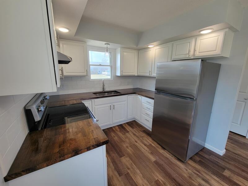 2256 Fairfax Dr - Photo 7 of 15