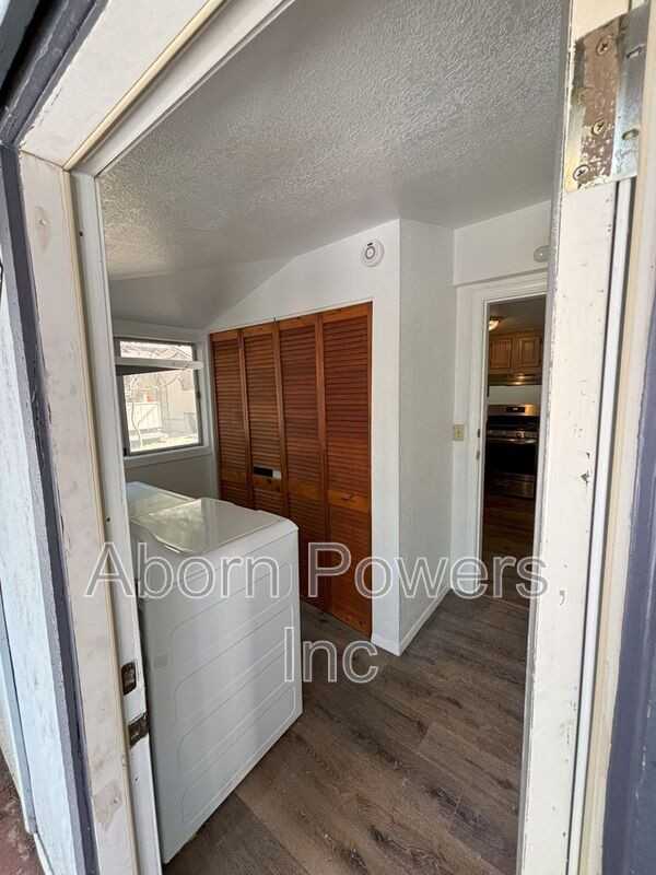 6039 Pony Express Trl #B - Photo 2 of 11