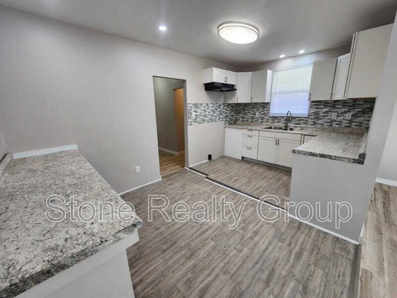 2445 Liberty Ave - Photo 5 of 12
