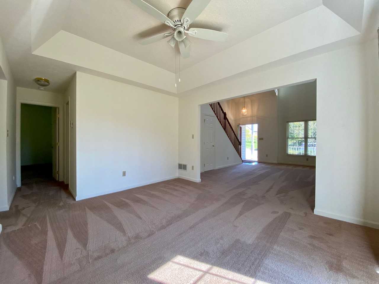 100 Trotter Ln - Photo 2 of 38