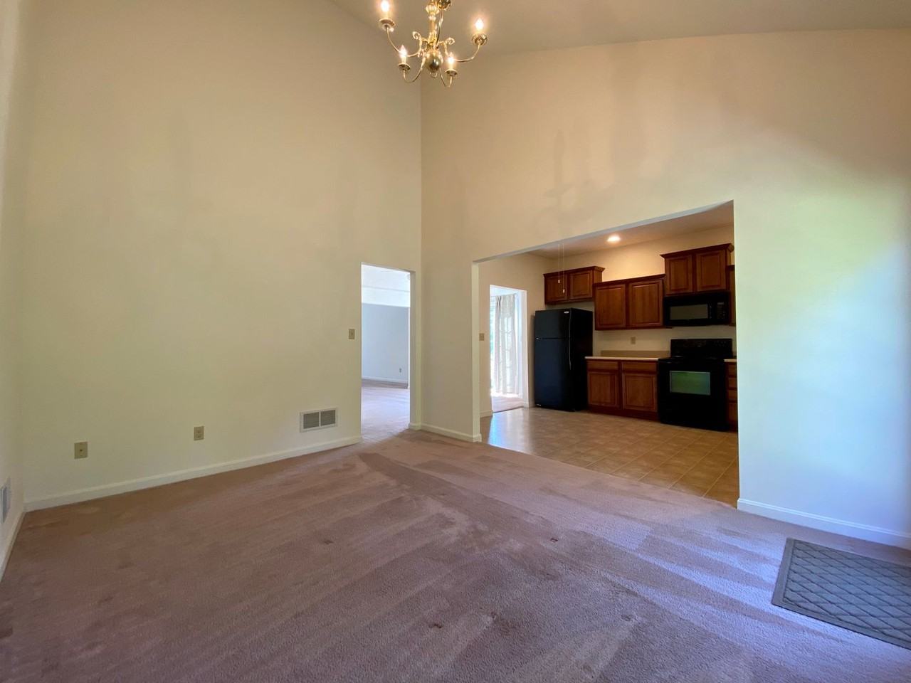 100 Trotter Ln - Photo 6 of 39