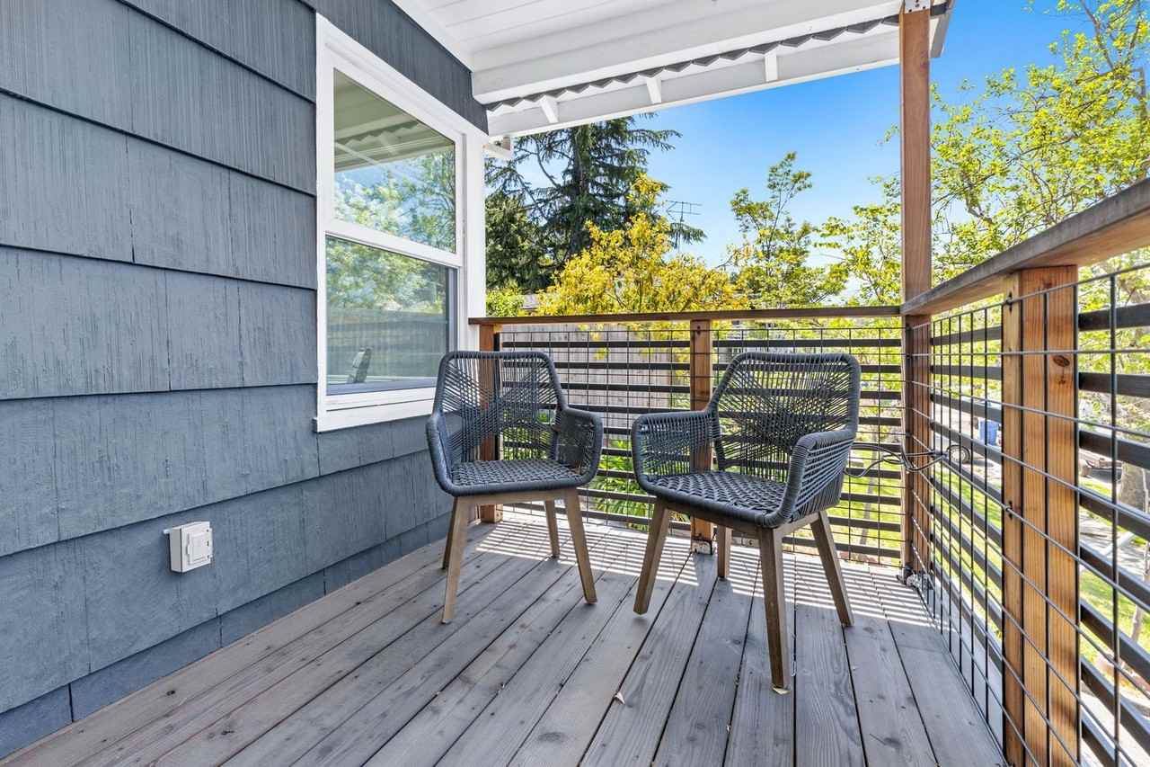 660 Silverado Trl - Photo 3 of 43