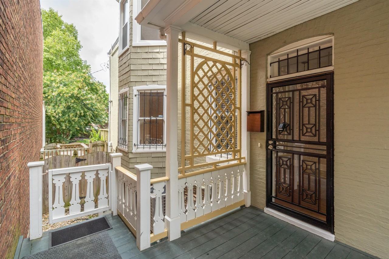 2614 Saint Paul St - Photo 2 of 30