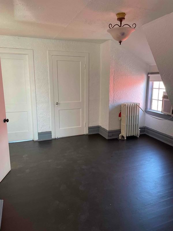 1140 W Walnut St #3 - Photo 2 of 4