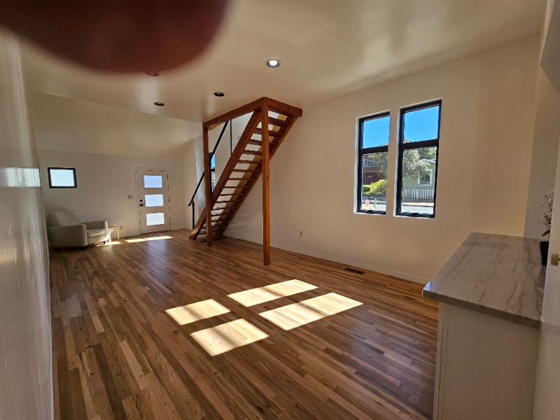 520 10th Street - Photo 5 of 25