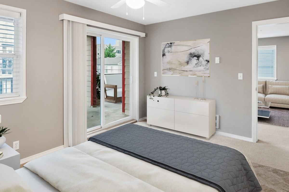 208 Boylston Ave E #3 - Photo 7 of 17