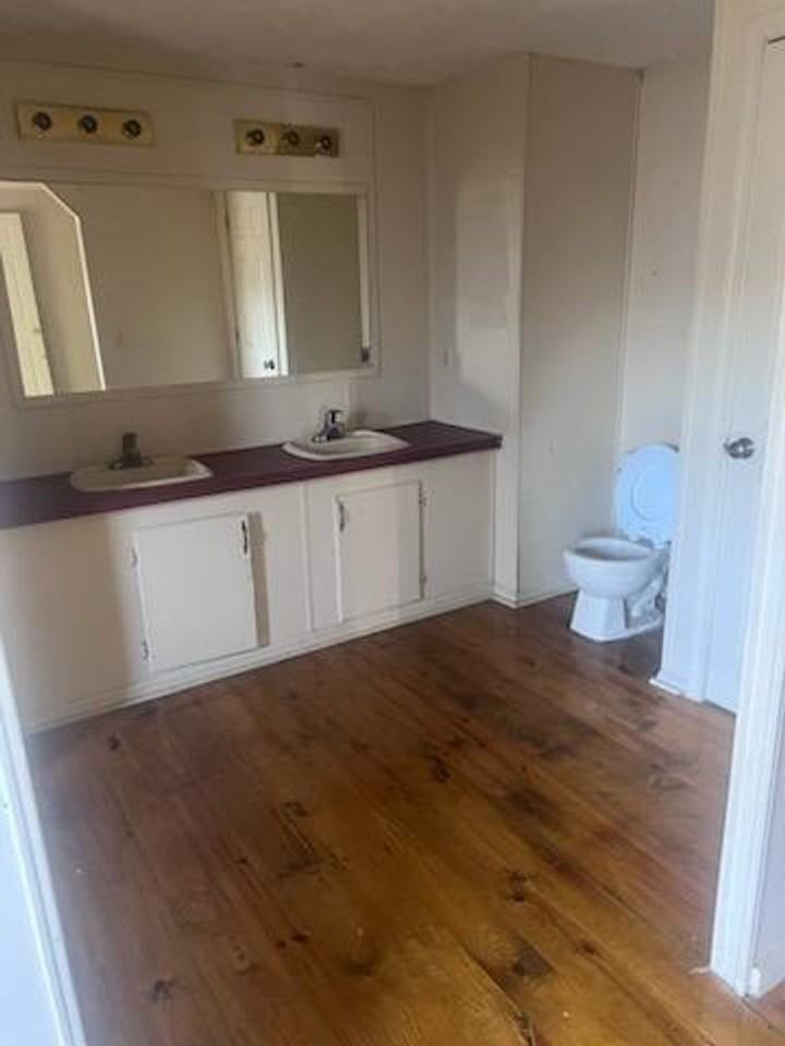 30012 Alisha Cir - Photo 2 of 8