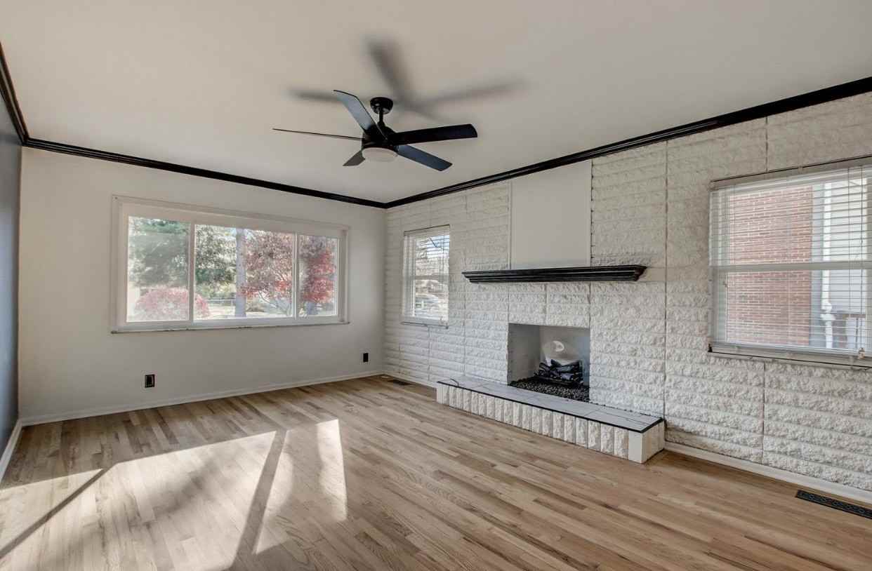 1092 Helen Drive - Photo 3 of 19