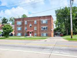 featured image of 5445 Lee Rd