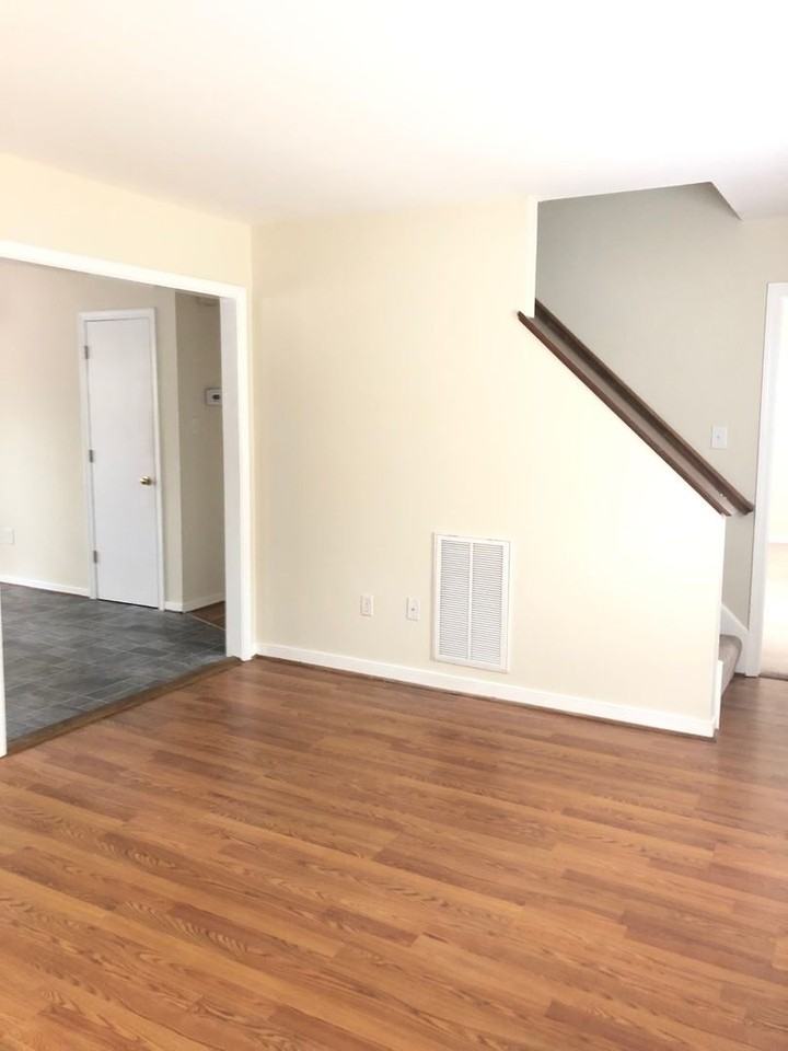 2442 Crystal Ridge Rd - Photo 2 of 8